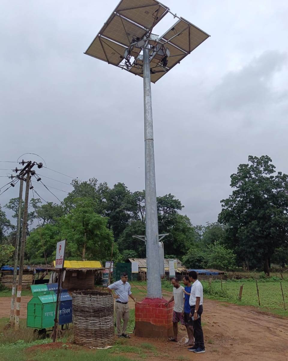 CG: सौर ऊर्जा से जगमगाया बस्तर का बेस्ट टूरिज्म विलेज धुड़मारास, बस्तर का धुड़मारास गांव बना विश्वस्तरीय पर्यटन स्थल, CM विष्णुदेव साय की पहल से गांव में सौर ऊर्जा परियोजनाओं का हुआ क्रियान्वयन